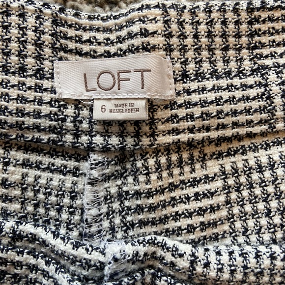 LOFT Tweed shorts - Picture 4 of 5
